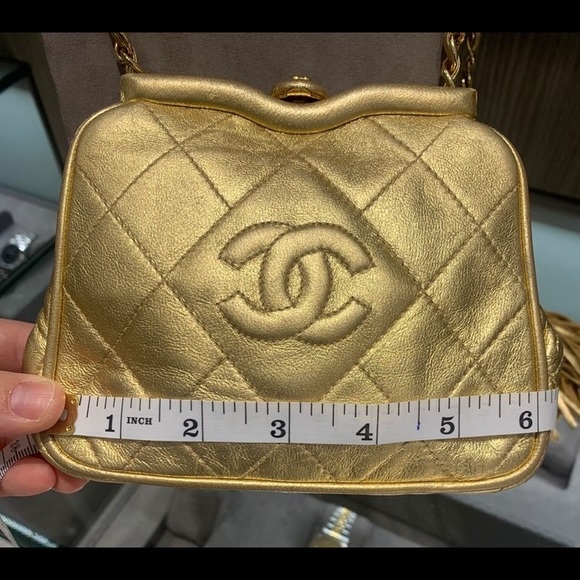 ‼️SOLD‼️Chanel Gold Vintage Beltbag Waistbag - Picture 8 of 13